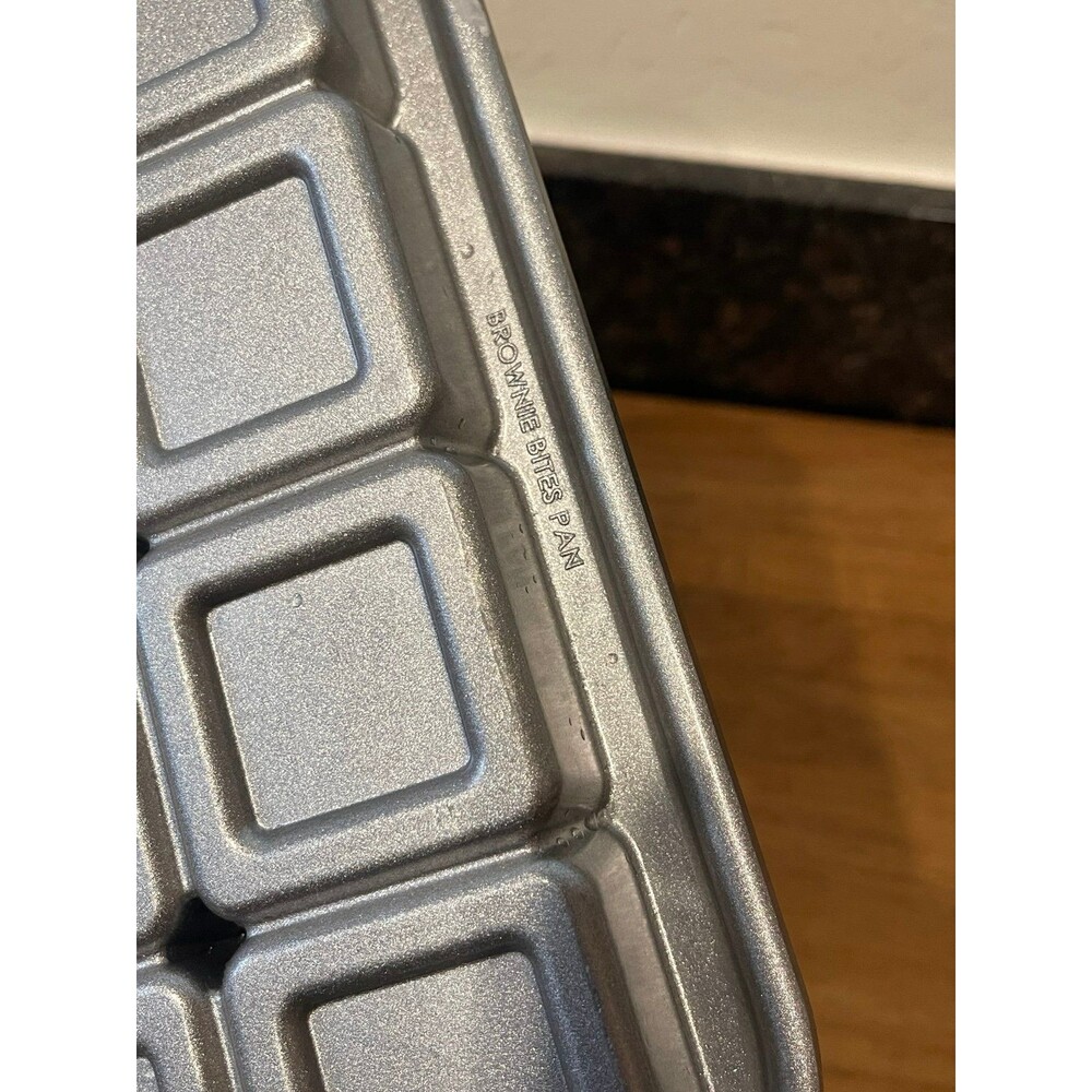 Nordic ware brownie bites pan - Picture 6 of 7